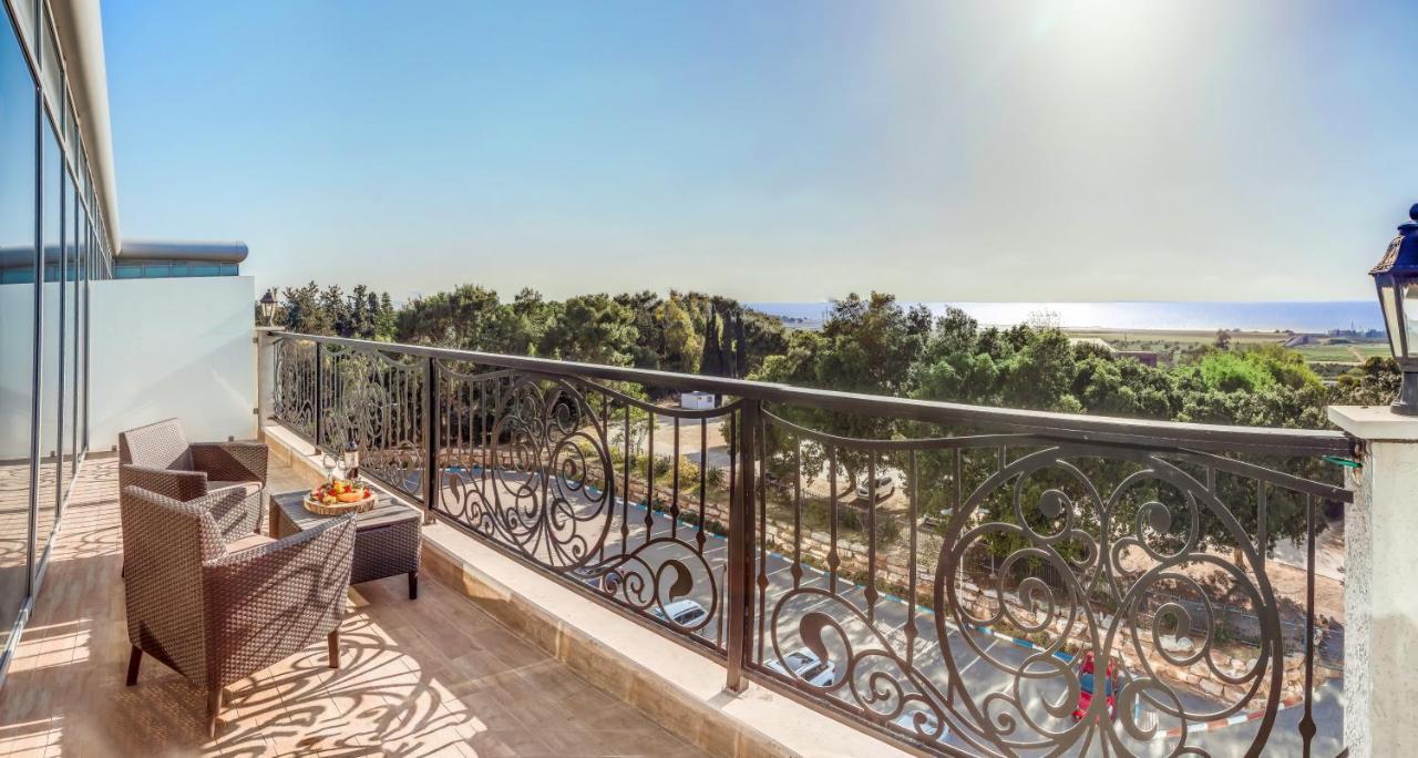 Rimonim Aquaduct Hotel Regba Exterior photo