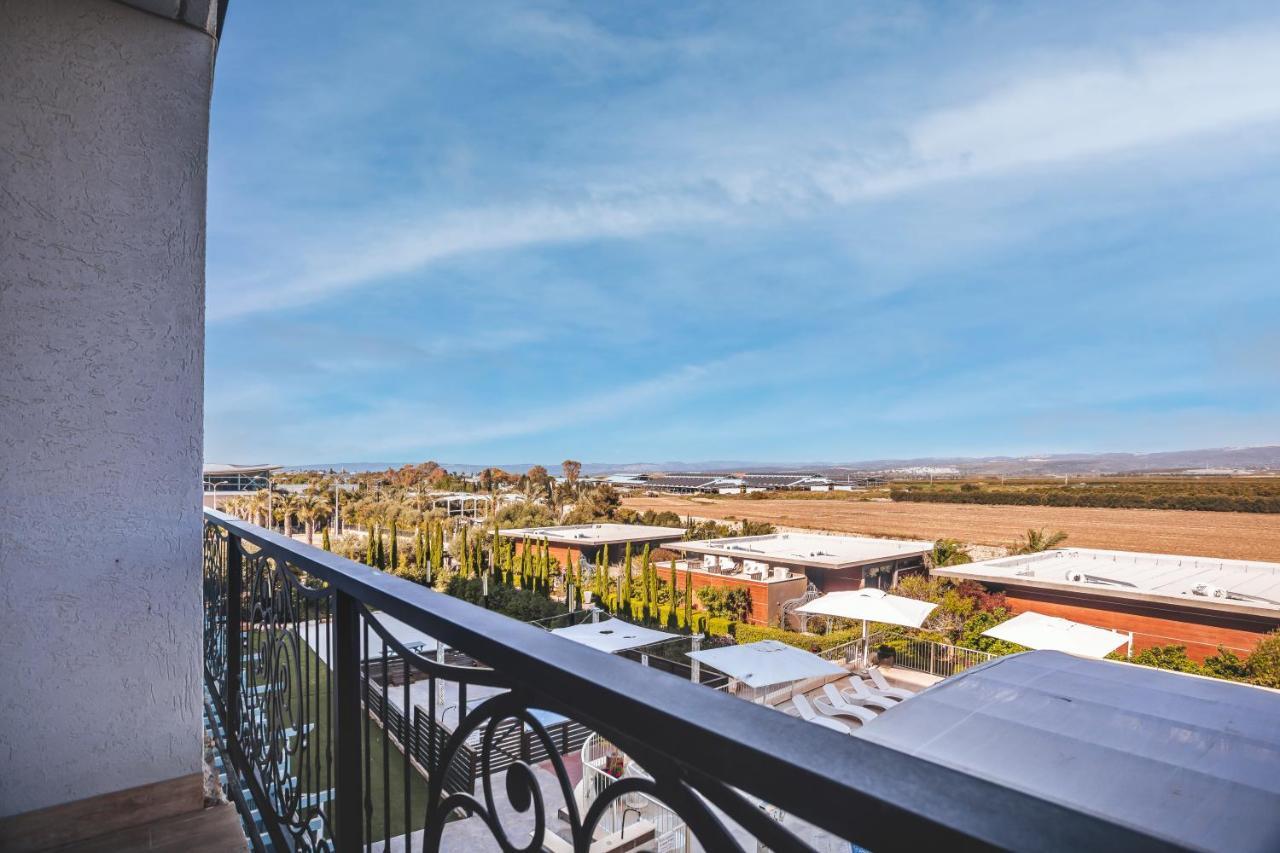 Rimonim Aquaduct Hotel Regba Exterior photo